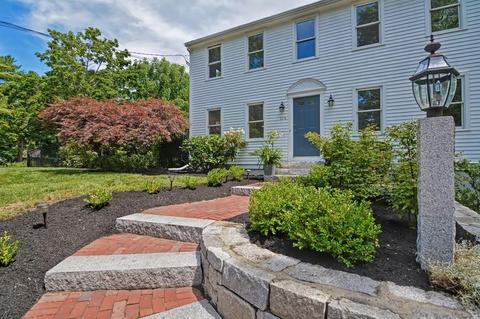 184 Summer St, Hingham, MA 02043 photo 2