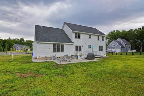 25 Bear Hill Rd, Dunstable, MA 01827 photo 5