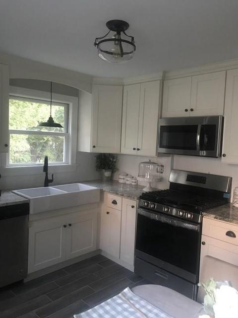 33 Surrey Rd, Springfield, MA 01118 photo 2