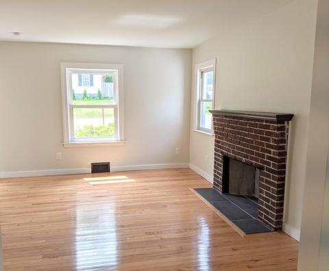 9 Springbrook Rd, Auburn, MA 01501 photo 4