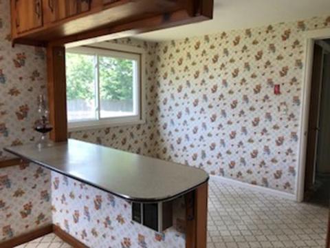 64 Judith St, Springfield, MA 01118 photo 5