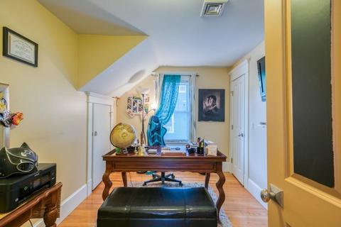 68 Chilson St, Springfield, MA 01118 photo 17