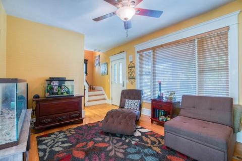 68 Chilson St, Springfield, MA 01118 photo 12