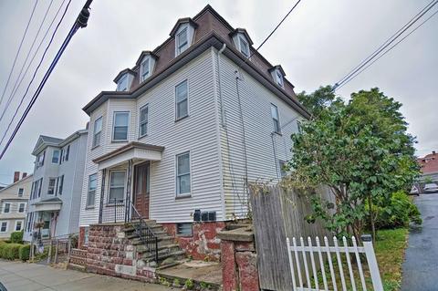 424 Linden St, Fall River, MA 02720 photo 3