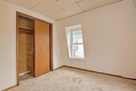 424 Linden St, Fall River, MA 02720 photo 32