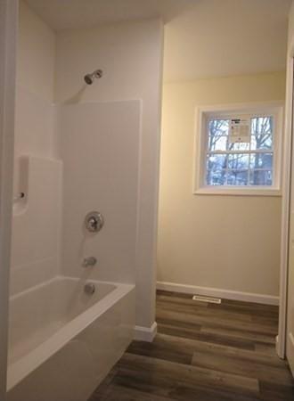 132 N Main St, Webster, MA 01570 photo 9