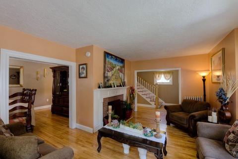 33 Mower St, Worcester, MA 01602 photo 6