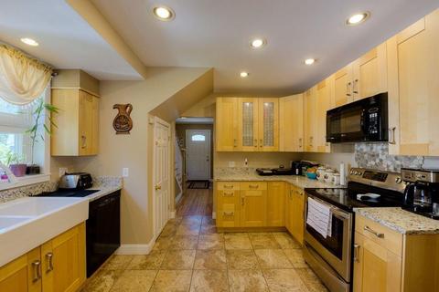 33 Mower St, Worcester, MA 01602 photo 9