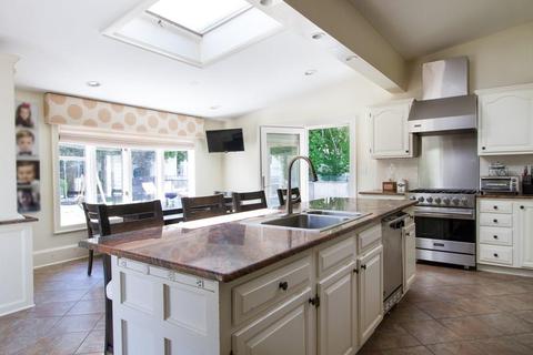 1119 Highland Ave, Fall River, MA 02720 photo 4