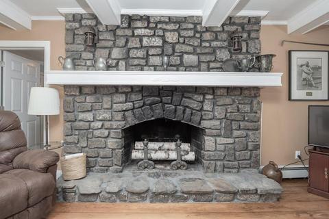 446 Forest St, Dunstable, MA 01827 photo 5