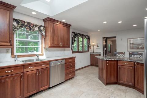 446 Forest St, Dunstable, MA 01827 photo 10