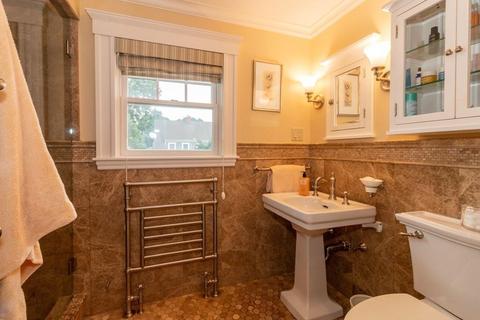 20 Endicott Ave, Marblehead, MA 01945 photo 31