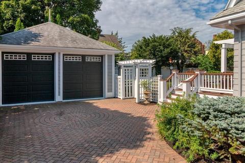 20 Endicott Ave, Marblehead, MA 01945 photo 4