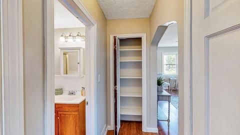 104 Seymour Ave, Springfield, MA 01109 photo 14