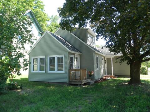 128 Walnut St, Athol, MA 01331 photo 1