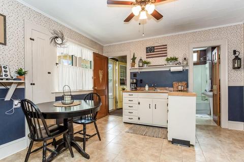 106 Ardmore St, Springfield, MA 01104 photo 8