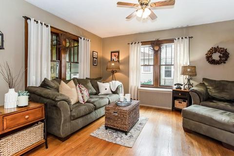 106 Ardmore St, Springfield, MA 01104 photo 2