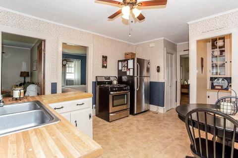106 Ardmore St, Springfield, MA 01104 photo 10