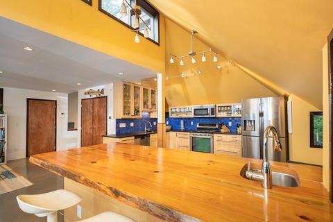 154 Rawson Rd, Brookline, MA 02445 photo 8