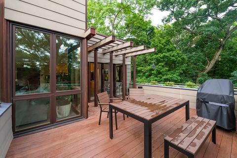 154 Rawson Rd, Brookline, MA 02445 photo 13