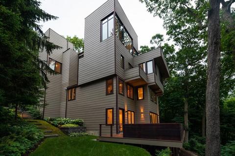 154 Rawson Rd, Brookline, MA 02445 photo 27