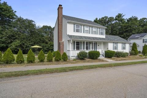 13 Heritage Path, Millis, MA 02054 photo 2