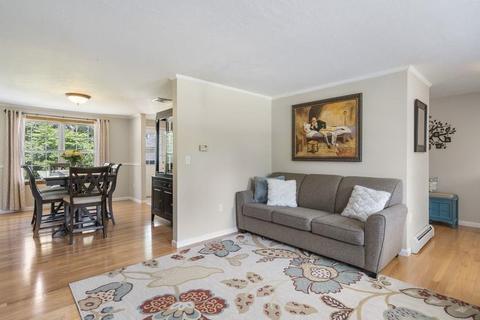 13 Heritage Path, Millis, MA 02054 photo 8