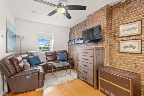 593 E 5th #3, Boston, MA 02127 photo 9