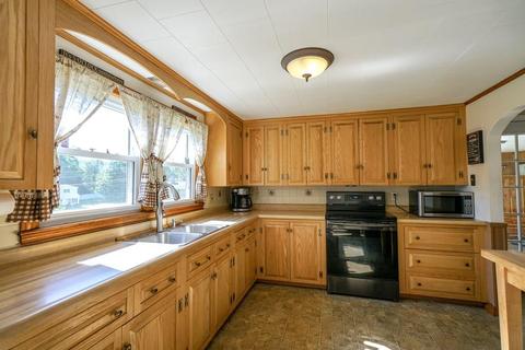 215 Greenwich Rd, Ware, MA 01082 photo 9