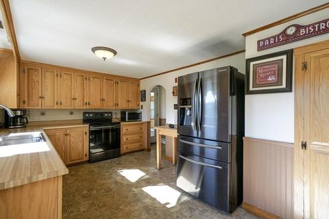 215 Greenwich Rd, Ware, MA 01082 photo 7