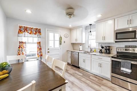 80 East St, Springfield, MA 01104 photo 4