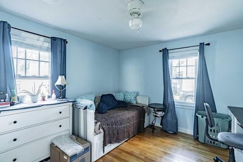 80 East St, Springfield, MA 01104 photo 11