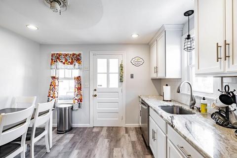80 East St, Springfield, MA 01104 photo 5