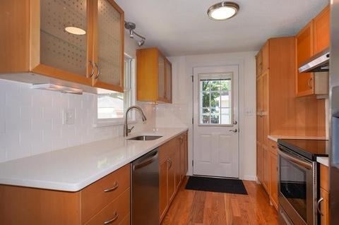 7 Deane St, Maynard, MA 01754 photo 5