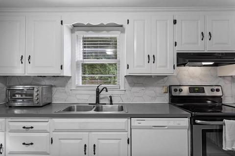 274 Maple St, Danvers, MA 01923 photo 5