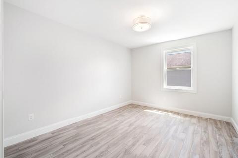 75 Catherine St, Chicopee, MA 01013 photo 32