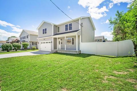 75 Catherine St, Chicopee, MA 01013 photo 4