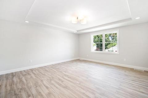 75 Catherine St, Chicopee, MA 01013 photo 22