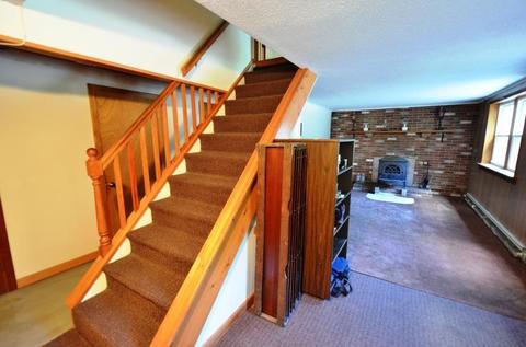 225 Royalston Rd, Phillipston, MA 01331 photo 3