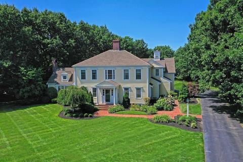 4 Franklin Rodgers Rd, Hingham, MA 02043 photo 1