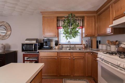97 Morton St, Fall River, MA 02720 photo 4