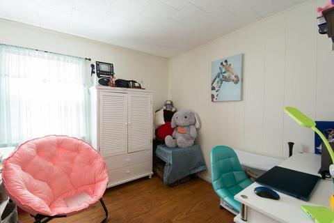 97 Morton St, Fall River, MA 02720 photo 23