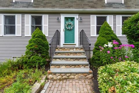 31 Fowler St, Upton, MA 01568 photo 2