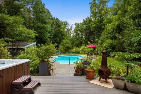 106 Oak St, Reading, MA 01867 photo 10