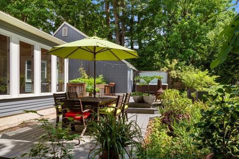 106 Oak St, Reading, MA 01867 photo 6