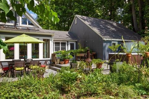 106 Oak St, Reading, MA 01867 photo 5