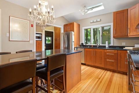 106 Oak St, Reading, MA 01867 photo 22