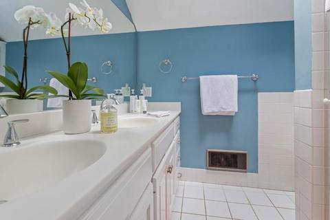106 Oak St, Reading, MA 01867 photo 37