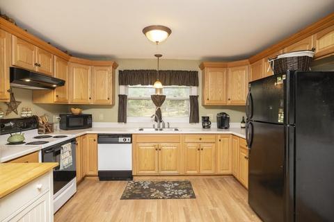 4 Elm St, Berkley, MA 02779 photo 11