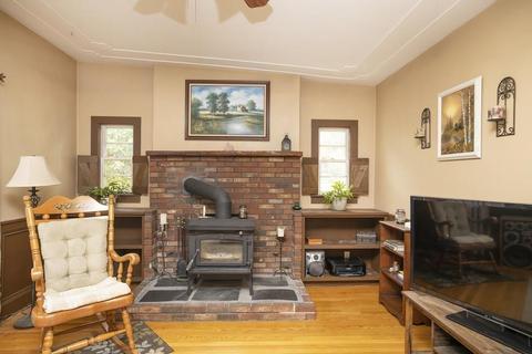 4 Elm St, Berkley, MA 02779 photo 9